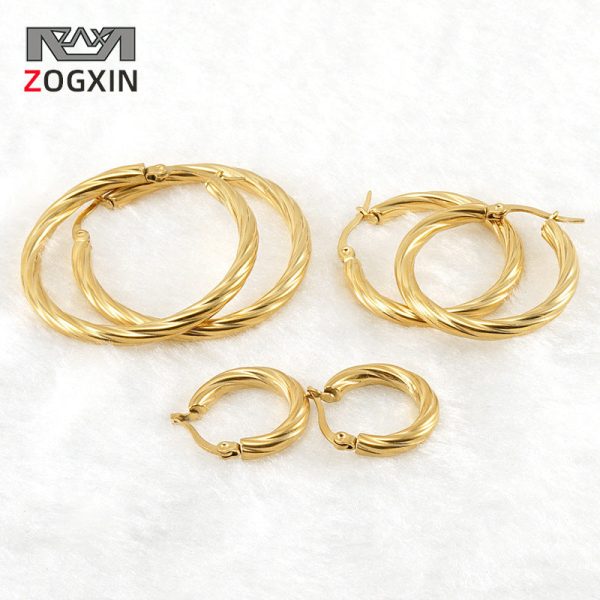 Wholesale 18K Stainless Steel Stripes Fashionable and Versatile Titanium Steel Round Buckle Earrings Online Hot Sale