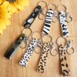 Wholesale 2pcs Western Style Animal Fur Pattern Camouflage Genuine Leather Personalized Handmade Keychains Discount