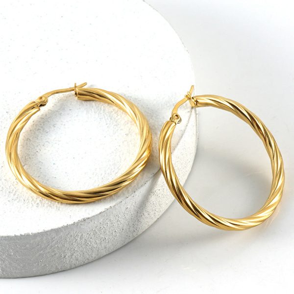 Wholesale 18K Stainless Steel Stripes Fashionable and Versatile Titanium Steel Round Buckle Earrings Online Hot Sale