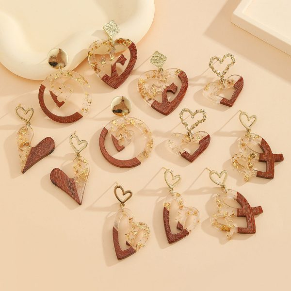 Wholesale Unique Wood Stitching Resin Valentine s Day Love Earrings Women s Simple All-match Round Heart-shaped Hollow Earrings Online Hot Sale