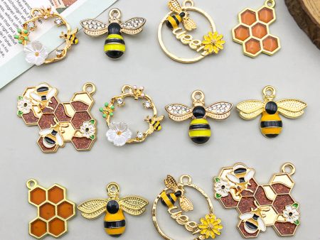 Wholesale 1 Drop Oil Alloy Yellow Simulation Cute Cartoon Bee Hive Pendant DIY Pendant Hot on Sale