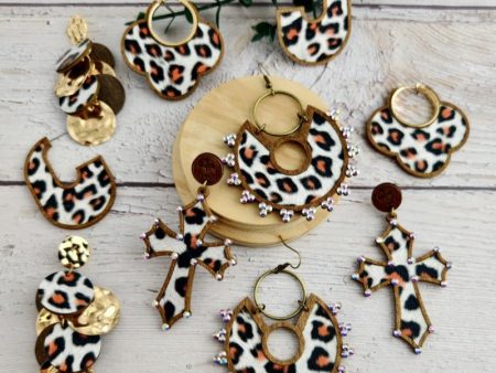 Wholesale Wooden Cut Double-layer Skin Leopard Print Exaggerated Retro Personality Grape String Earrings Supply