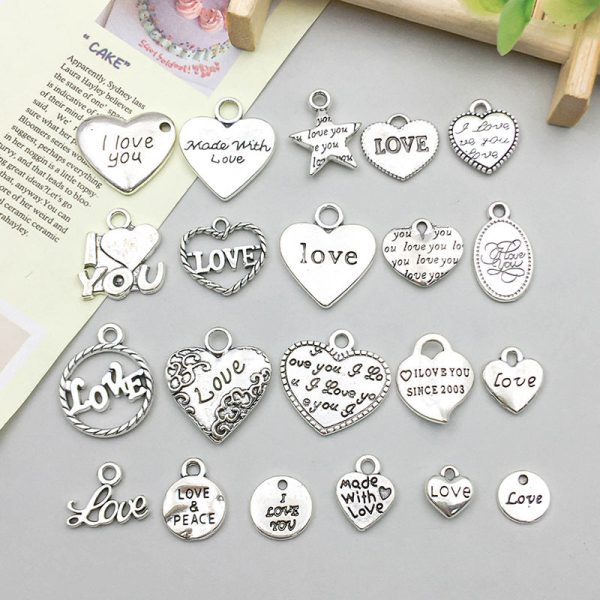 Wholesale 1 Antique Silver Alloy Simulation Heart-shaped English Letter DIY Pendant For Cheap